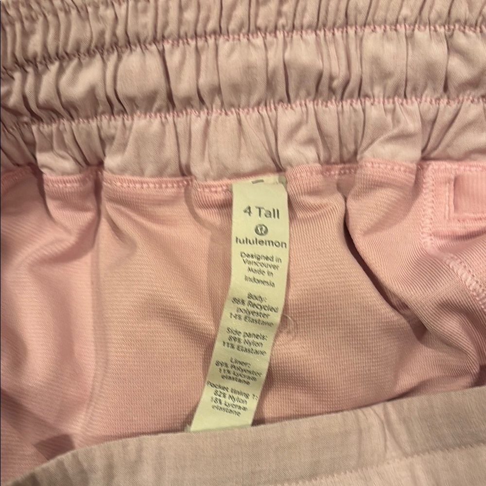 Excellent condition!
 Light Pink Low-Rise Lined Hotty Hot Shorts Tall version - Picture 4 of 4